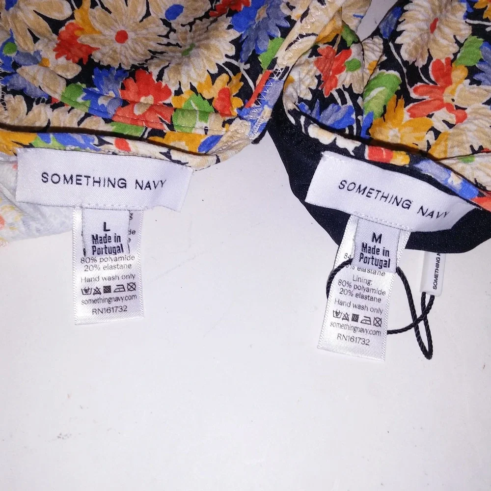 Something Navy Swim Bikini Large Top Medium Bottom Colorful Floral Underwire